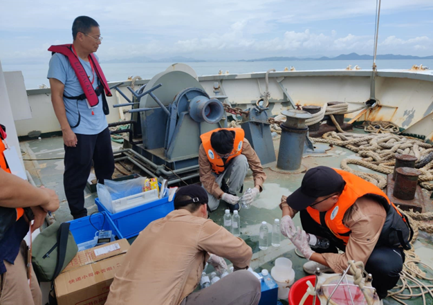 近岸海域污染调查与风险研判